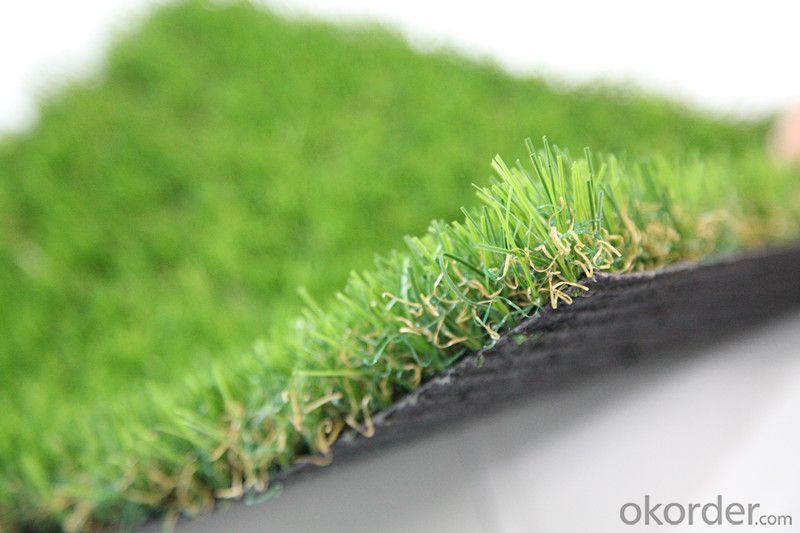 Monofilament , Curly Yarn Green Turf Landscaping Artificial Grass For Villa , Home Garden