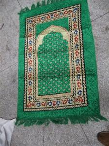Islamic Muslim Prayer Rug and Mat with Cheap Price and Good Quality
