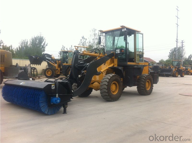 XD926G Wheel Loader with Sweeper Attachment