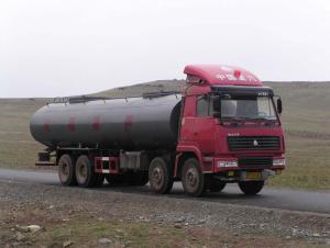 Fuel Tank Truck  China 4X2 Heavy Duty8X4