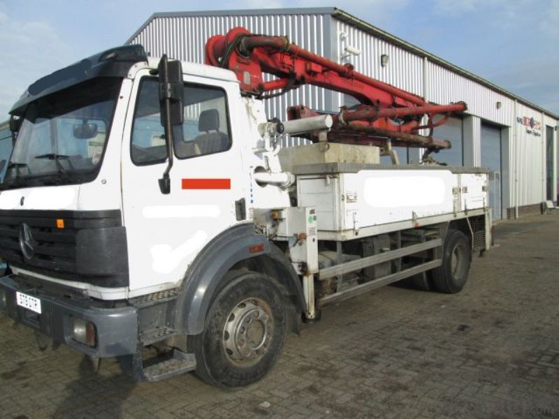 Concrete Pump 24m to 52m Truck-Mounted