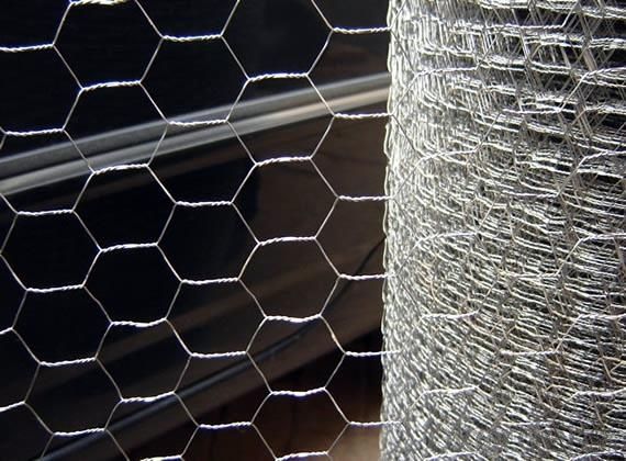 Galvanized Hexagonal Wire Netting after Weaving for Chicken Fencing System 1