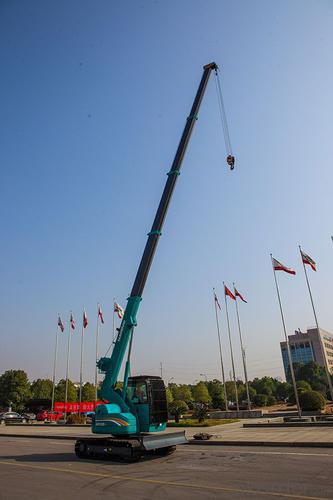 Cmax T35  Self-Propelled Crane Telescopic Crawler Crane System 1