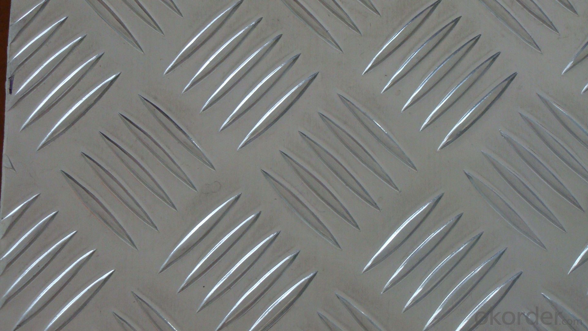 Hoja de placa de ficha de aluminio con relieve antideslizante de 3 mm