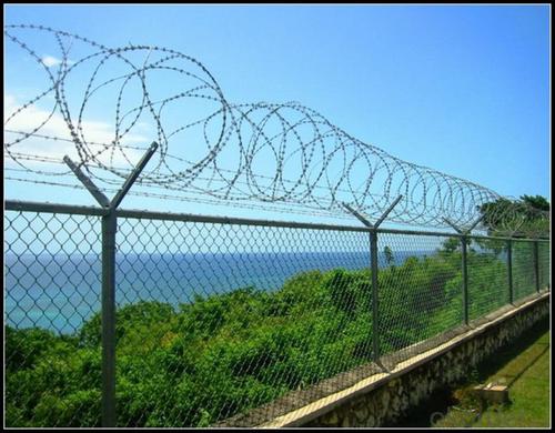 Anti-thief and Climb-proofing Razor Barbed Wire System 1