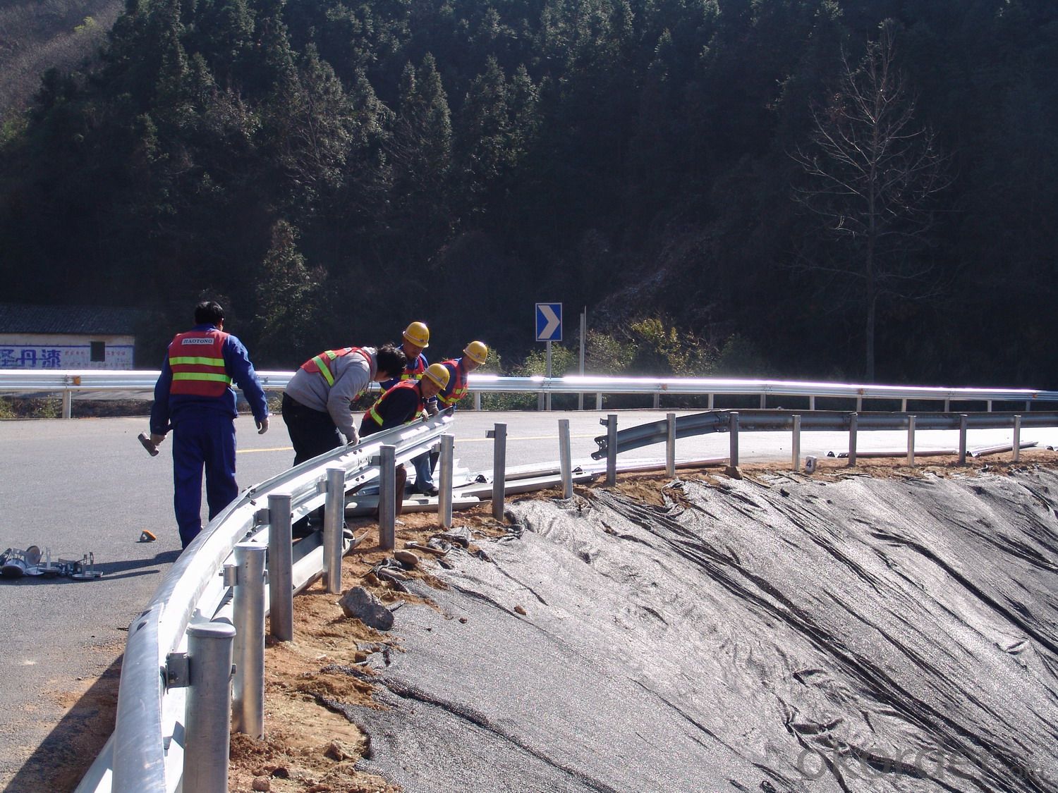 High Quality W Beam Safety Galvanized Road Cable Barrier