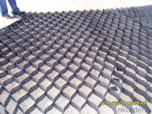 US 200 Geotextile Fabric Slope Reinforcement HDPE Geocell for Road Construction System 1