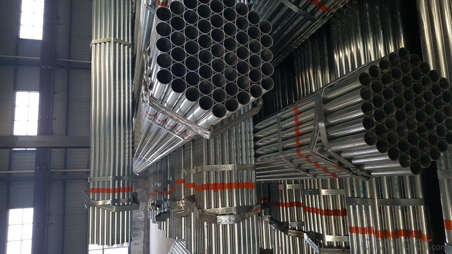 Galvanized welded steel pipe for construction machinery