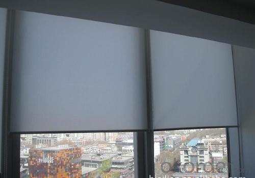 waterproof and motor fabrics perforated shower roller blinds System 1